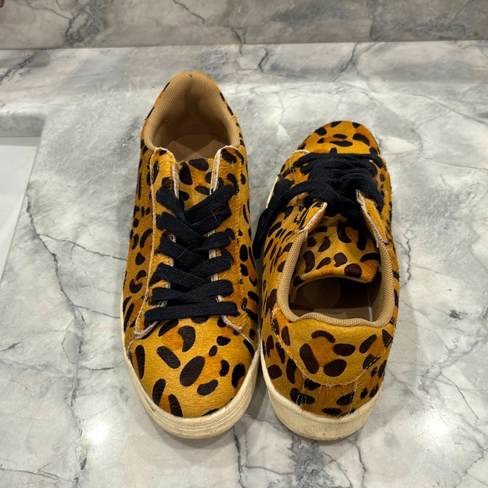 Leapord print shoes